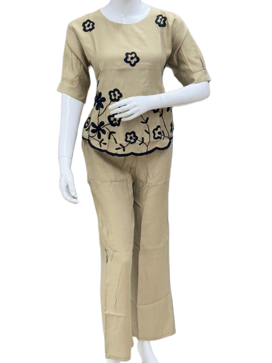 Fabulous Resham Thread Work Linen Co-Ords Set