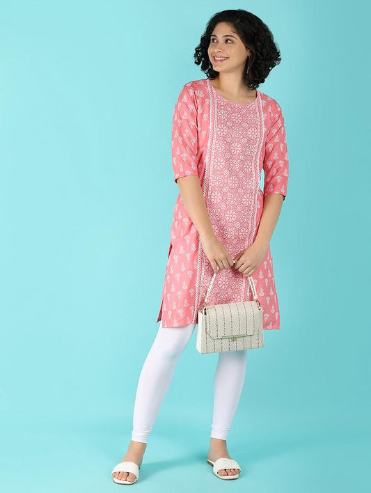 Women Three Quarter Sleeve Straight Kurta